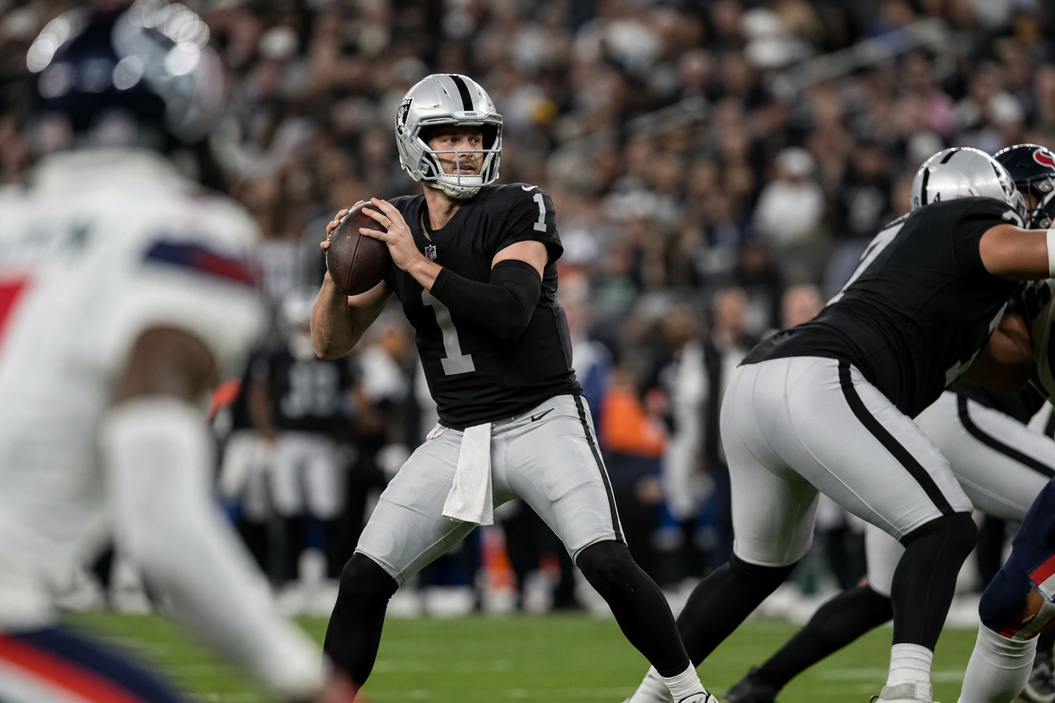 Quarterback do Las Vegas Raiders na pré-temporada da NFL 2026